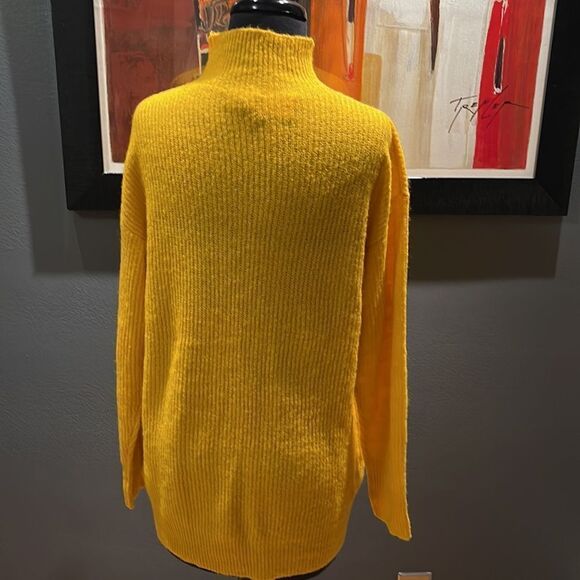 Express gold lightweight soft long mock turtleneck. Acrylic/nylon/spandex blend. - Picture 4 of 5